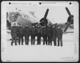 Lt W Craig And Crew 11-1-45.jpg